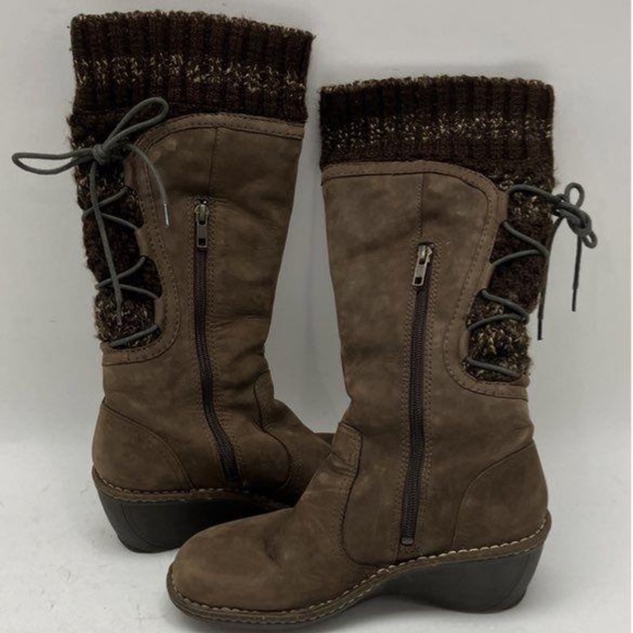 Ugg Brown Suede Women's Back Lace Sweater Boots Size 8 - Picture 1 of 7